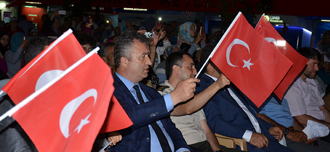 19 MAYIS TEK YÜREK OLDU