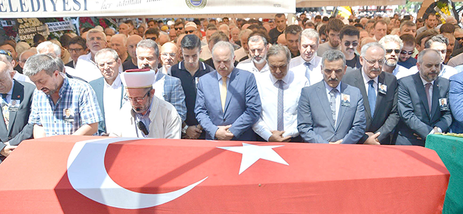 Eski CHP Milletvekili Kalkavan toprağa verildi
