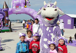 Çocuklar çikolata festivalinde eğlendi