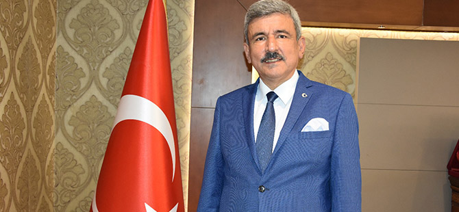 BAŞKAN EDİS ZAFER BAYRAMINI KUTLADI