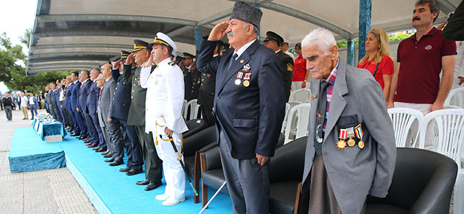COŞKULU KUTLAMA