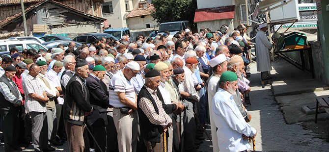 ŞEHİT BABASINA SON GÖREV