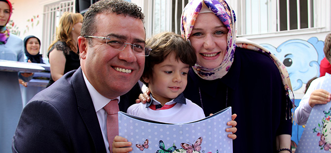 MİNİKLERİN KREŞ HEYECANI