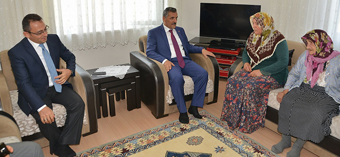 ŞEHİT AİLESİNE ZİYARET