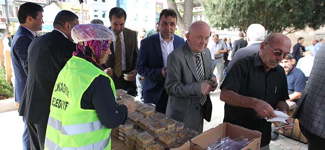AŞURE İKRAMI