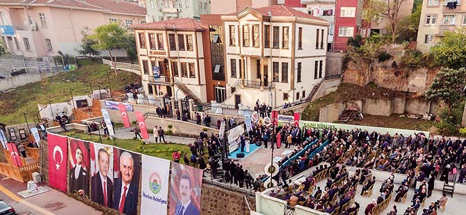 İLKADIM’IN SANAT MERKEZİ COŞKUYLA AÇILDI