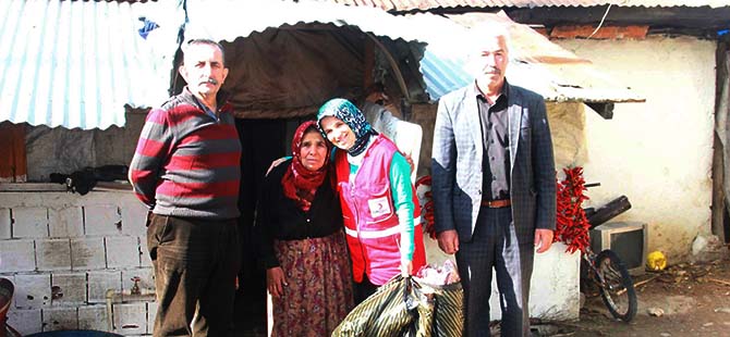 TAVANI GÖÇMEKTE OLAN EVDE YAŞIYOR
