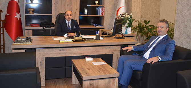 SAĞLIK MÜDÜRÜ'NÜ ZİYARET ETTİ