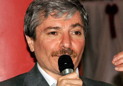 Profesyonel ordu istedi