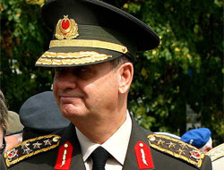 Başbuğ CHP'yi ziyaret ediyor