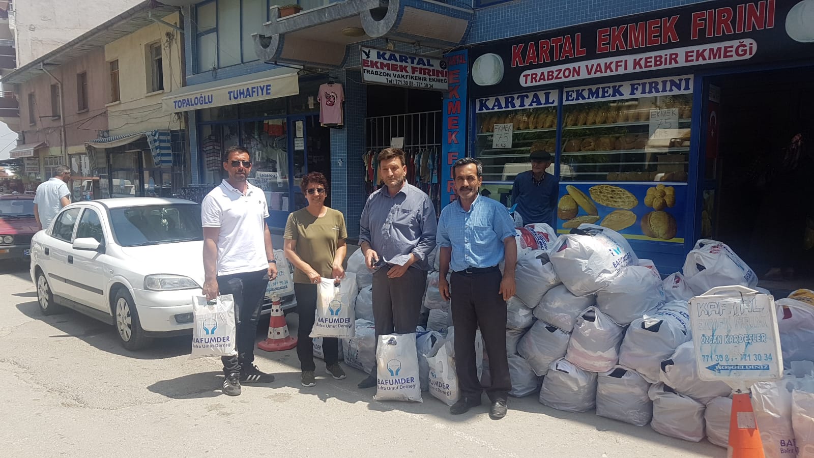 Bafra Umut Derneğinden gıda ve giysi yardımı