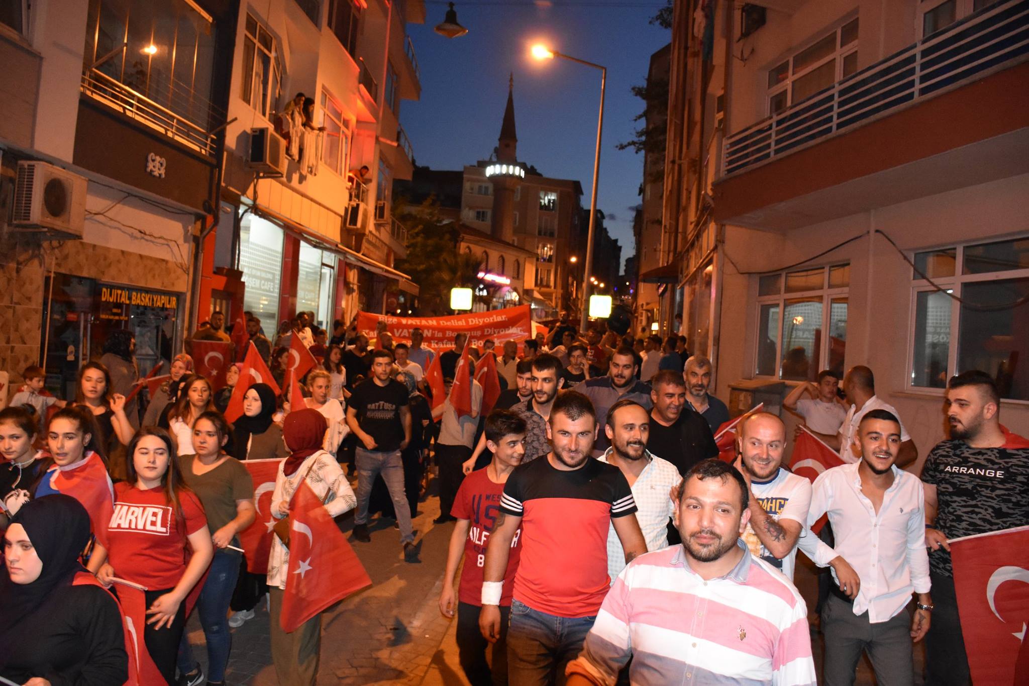 Fatih Mahallesi yine sokaklardaydı!