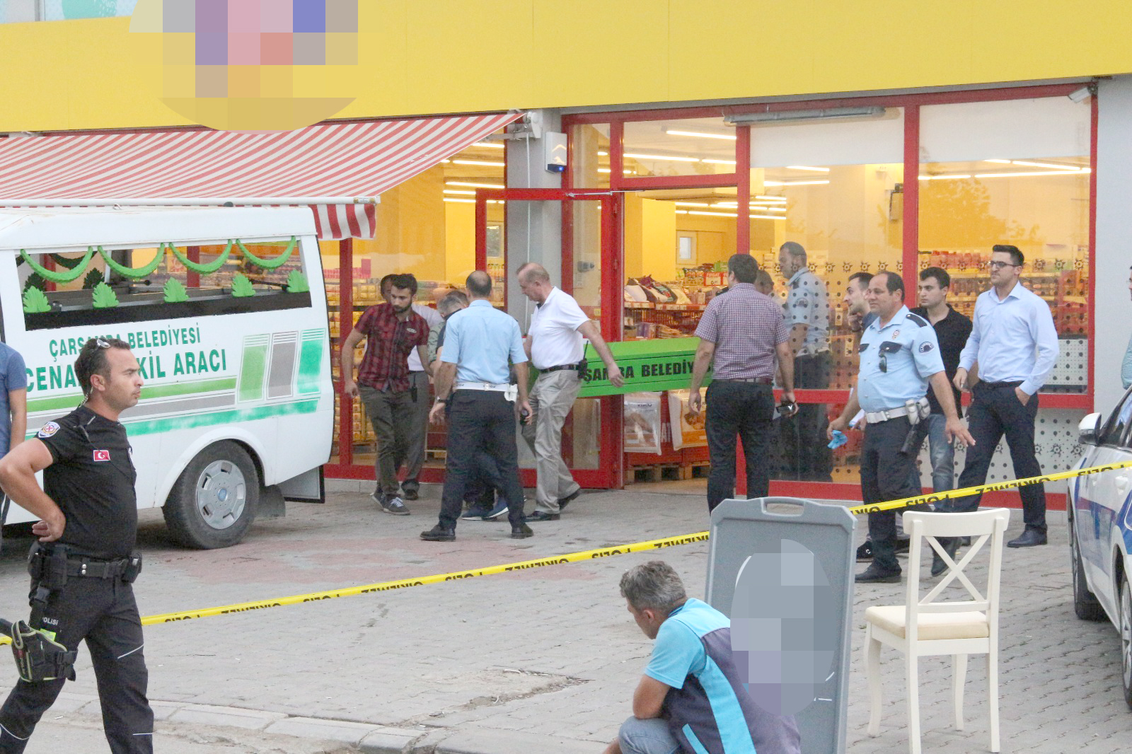 ÇARŞAMBADA BIÇAKLI SALIDIRI : 1 ÖLÜ