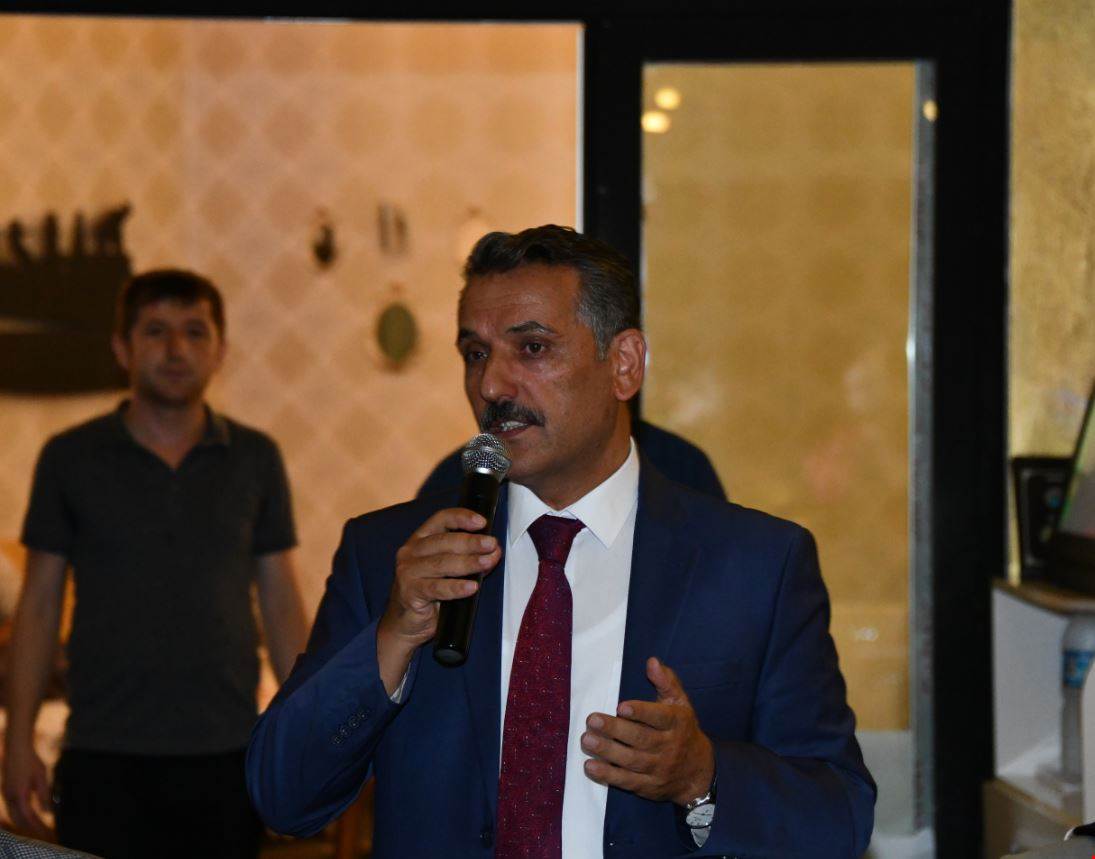Vali Kaymak Görev Yeri Değişen  Amirlere Veda Yemeği Verdi