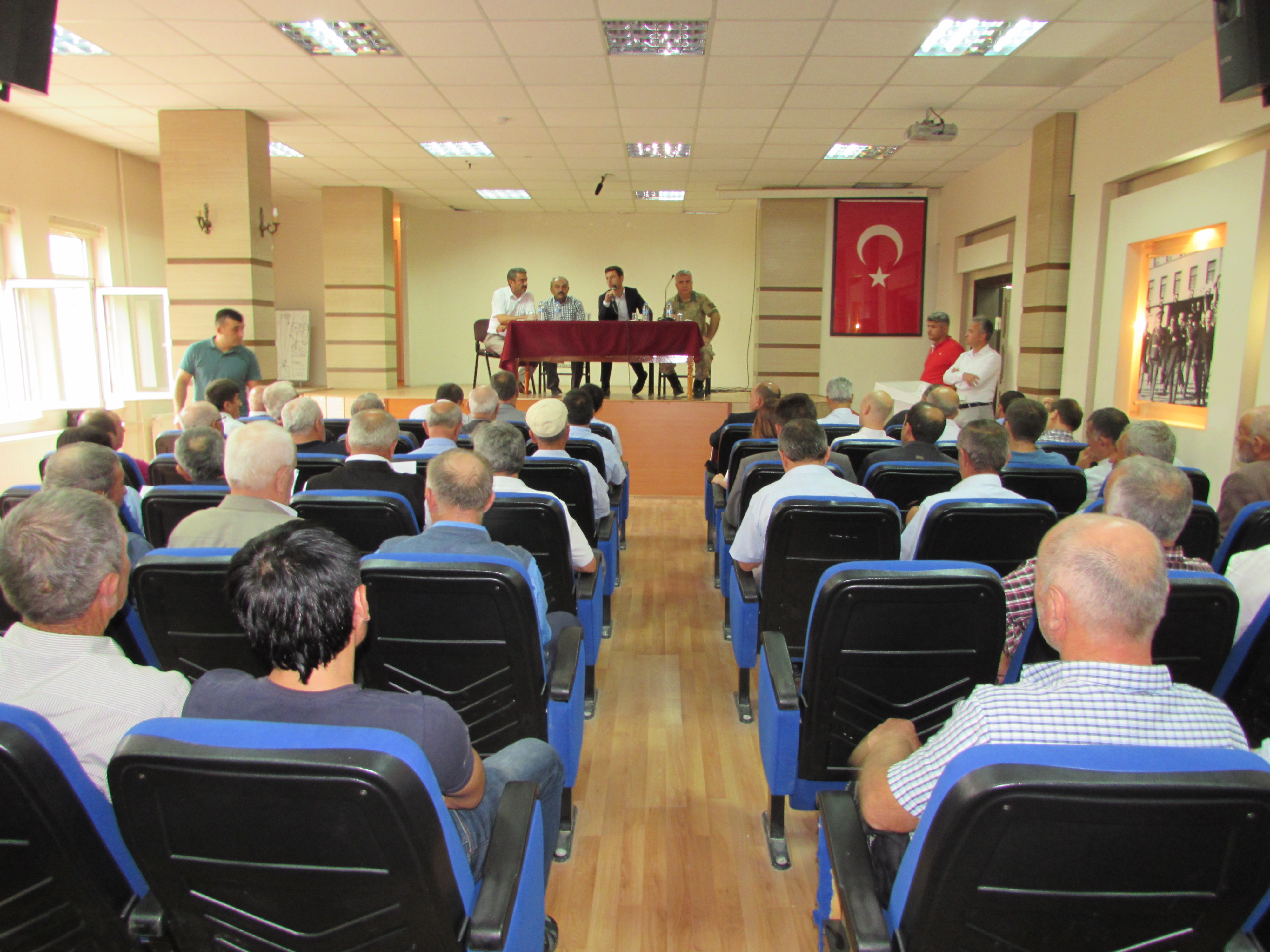 Kavak ilçesinde muhtarlar toplantısı yapıldı