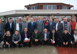 Yılmaz, şoförleri gezdirdi