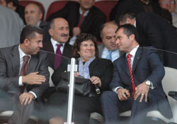 Vekiller derbi izledi