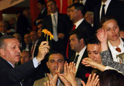 Yangına körük tutmayın