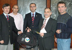 Petank, Akan'ı ziyaret etti