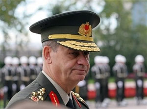 Başbuğ'dan çok sert açıklama