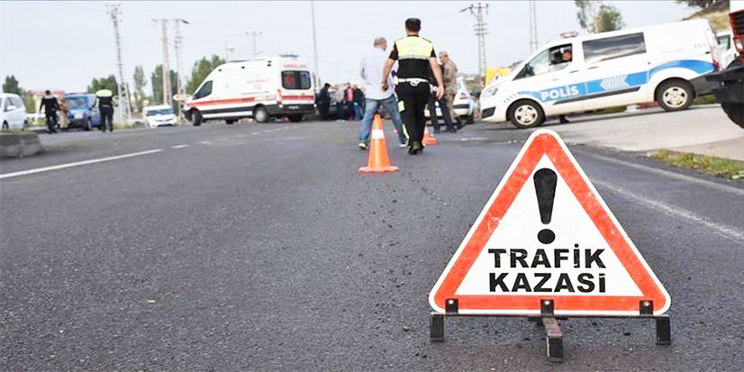 KARABÜK'TE TRAFİK KAZALARI: 1 ÖLÜ, 4 YARALI