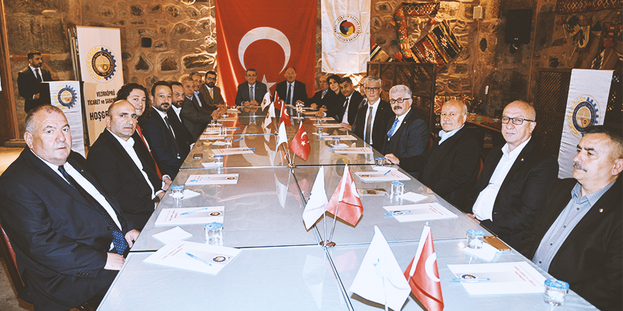 'İLK GÜNDEM MADDESİ EKONOMİ OLMALI'