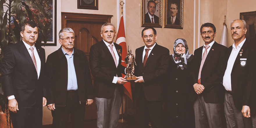 'ŞEHİTLERİMİZİN EMANETİ BAŞIMIZIN TACIDIR'