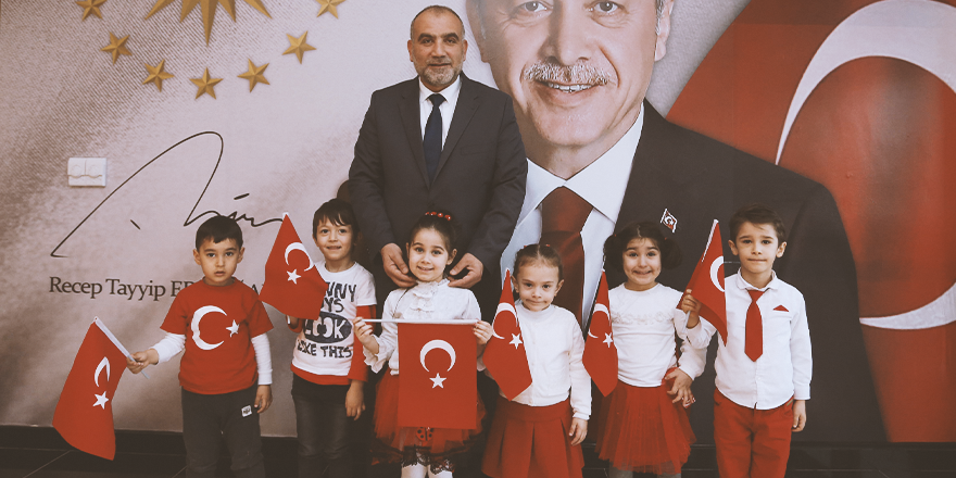 SANDIKÇI'DAN KARNE HEDİYESİ