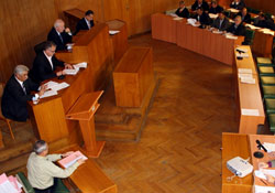 Mecliste balıkçı kavgası