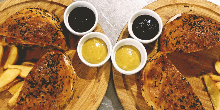 'Pİ BURGER' VATANDAŞLARIN BEĞENİSİNE SUNULDU