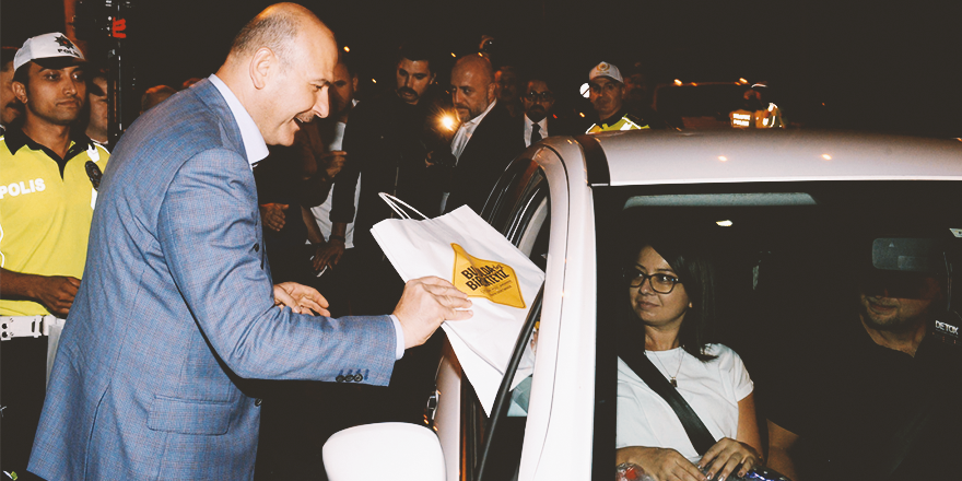 İÇİŞLERİ BAKANI SOYLU TRAFİK DENETİMİNE KATILDI