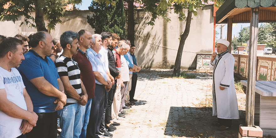 DENİZDE KAYBOLAN GENCİN CENAZE NAMAZI KILINDI