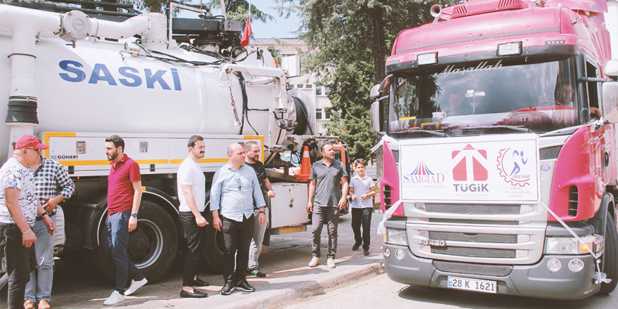 GENÇ İŞ ADAMLARINDAN SEL BÖLGESİNE SU YARDIMI