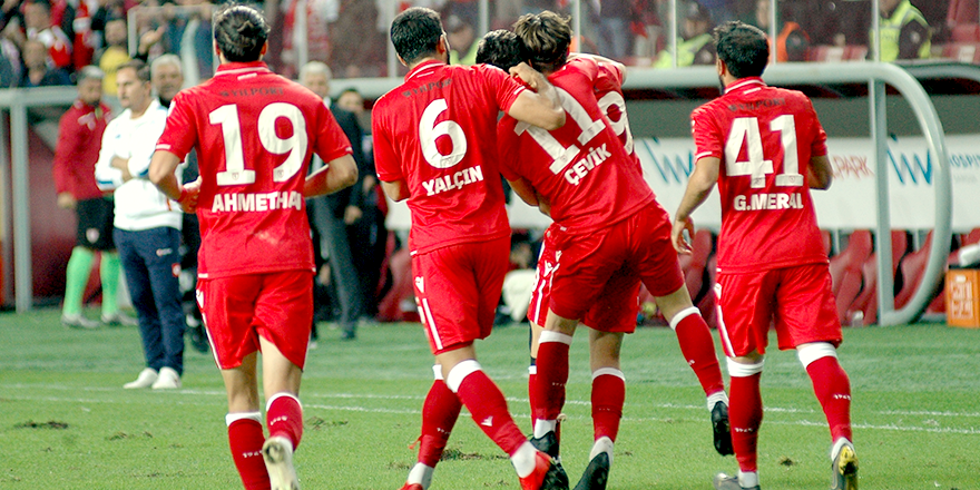 SAMSUNSPOR VİTES YÜKSELTTİ