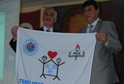 Okullarda beyaz bayrak yarışı