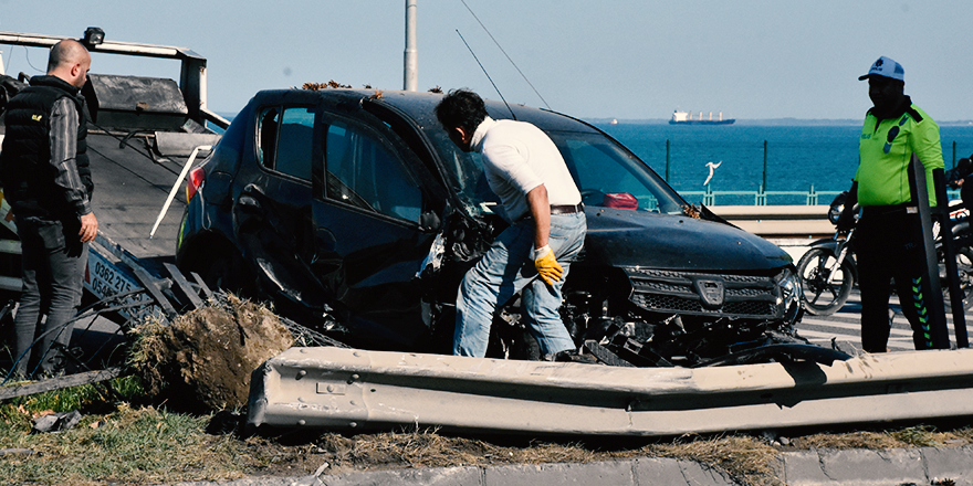 SAMSUN'DA TRAFİK KAZASI! 2 YARALI