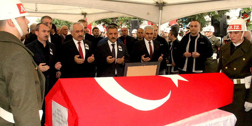 ŞEHİDİMİZ SON YOLCULUĞUNA UĞURLANDI