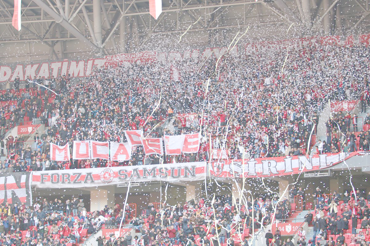 SAMSUNSPOR'A  HOCA DAYANMIYOR!