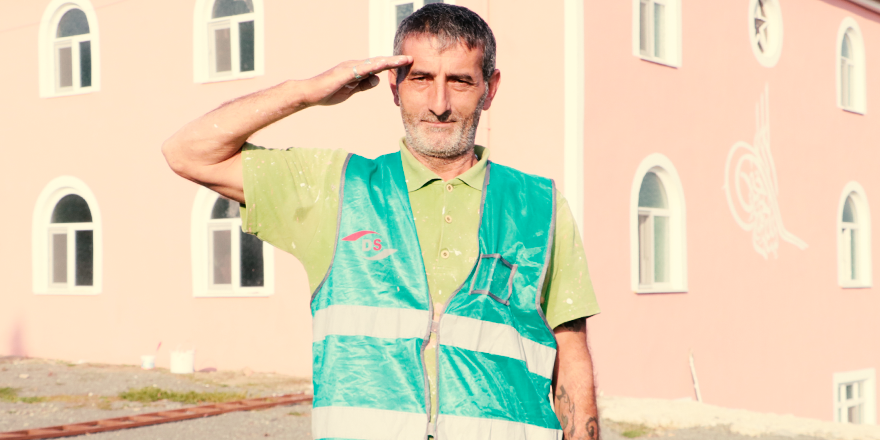 YÜKÜMLÜLÜĞÜ GÖNÜLLÜLÜĞE DÖNÜŞTÜ