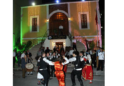 Yöresel kına gecesi canlandırıldı