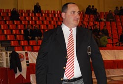 SBK konsantre oluyor