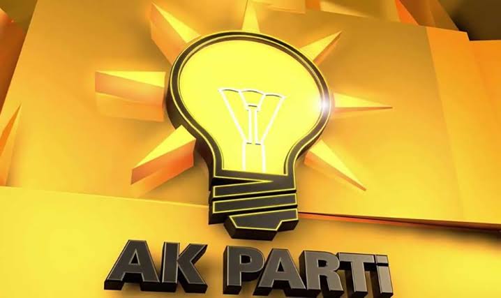 AK PARTİ İLÇE BAŞKANLARI İSTİFA EDİYOR