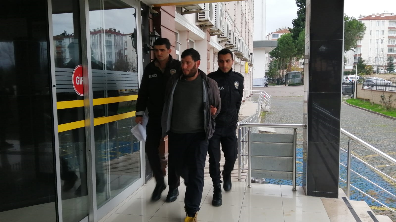 ONDAN KURTULMAK İSTİYORUM