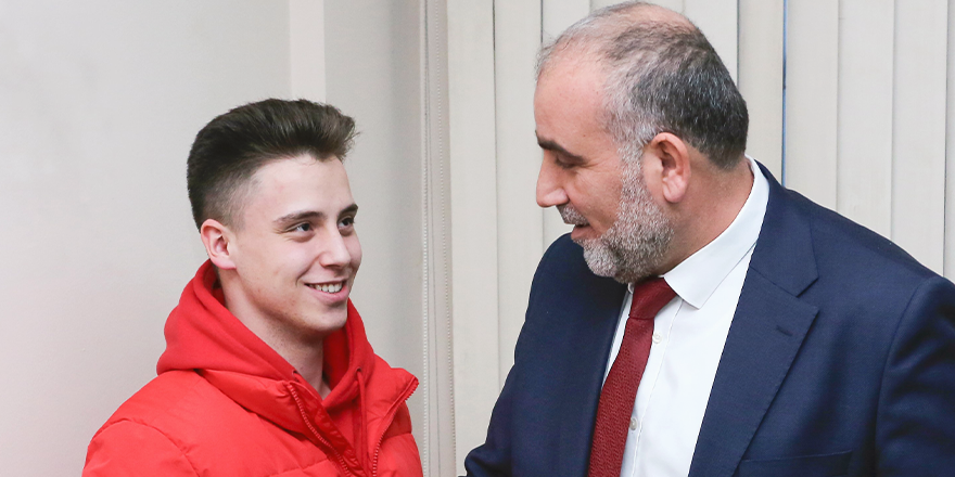GELECEĞİMİZ SİZ GENÇLERE EMANET