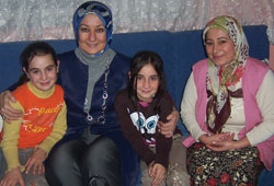 Firtt Leydi'den ev istedi