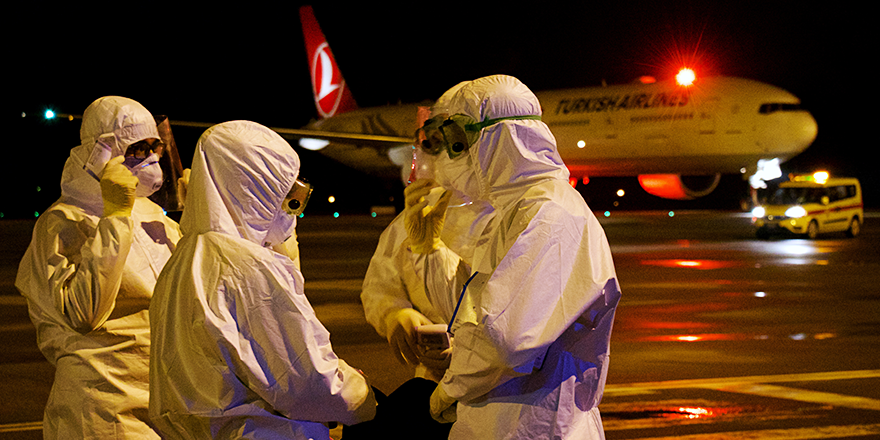 TÜRK VATANDAŞLARI THY UÇAĞIYLA SAMSUN'A GETİRİLDİ