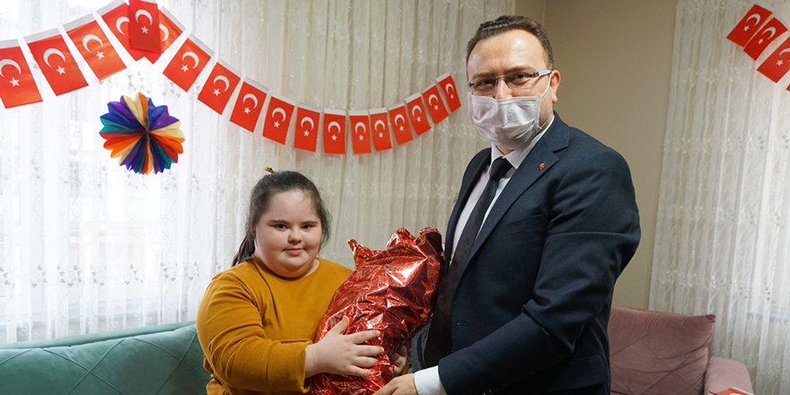 ÖZEL ÇOCUKLARA 23 NİSAN SÜRPRİZİ