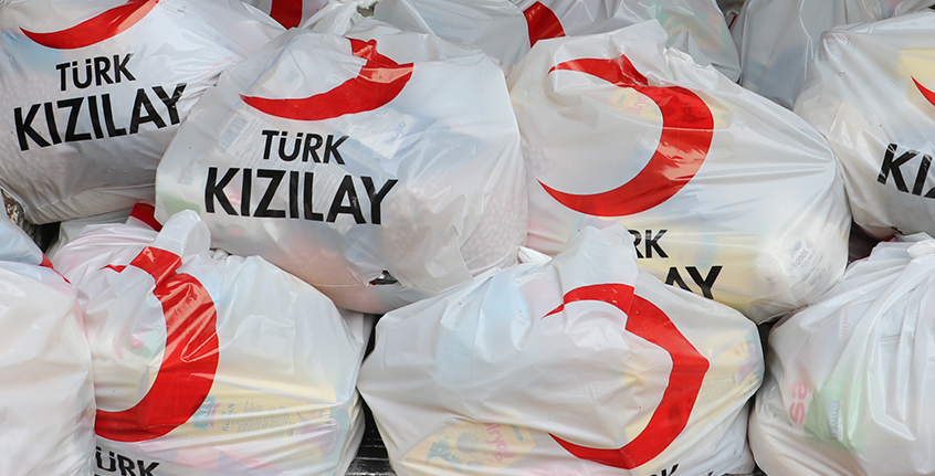 TÜRK KIZILAY'DAN İHTİYAÇ SAHİPLERİNE GIDA YARDIMI