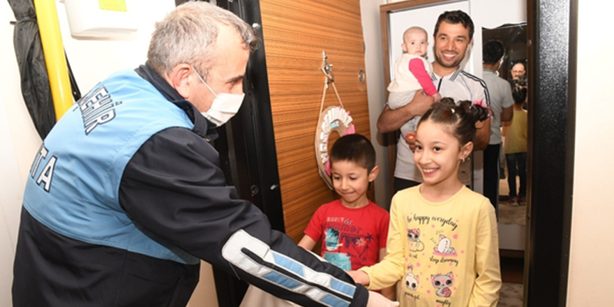 BÜYÜKŞEHİR'DEN ÇOCUKLARA OYUNCAK SÜRPRİZİ