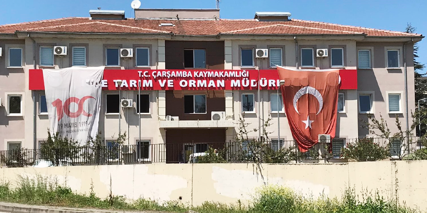 TURUNCU BAYRAK TEPKİ ÇEKTİ